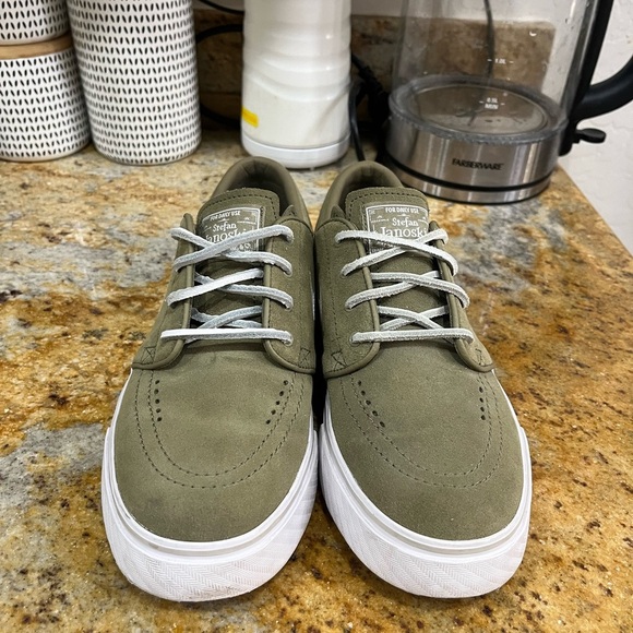 Nike janoski size 8 - Picture 2 of 10